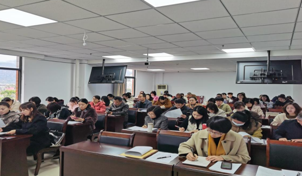 辨明途以力行，逐远山而奋进——仙游县教师进修学校召开2025年春季小学语文、英语学科教学质量分析会 